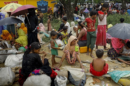 Rohingya Muslim refugees arrive in Bangladesh