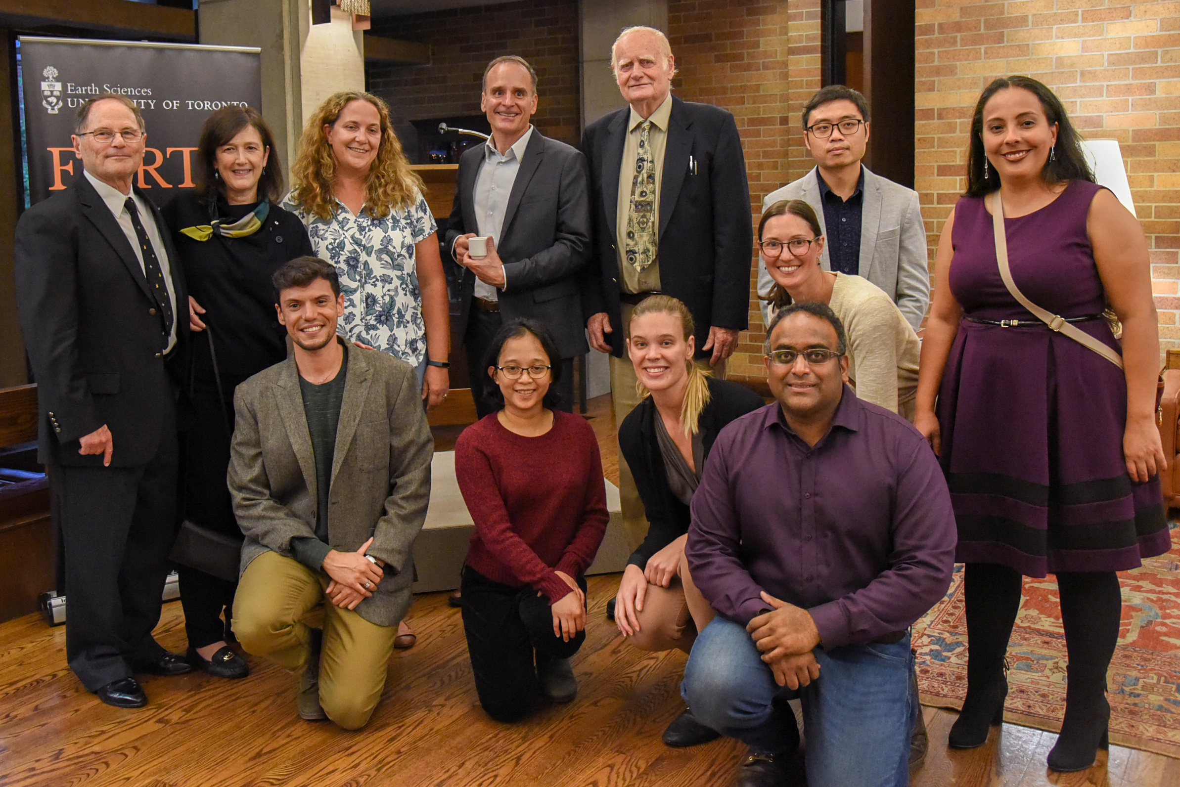 Department of Earth Sciences faculty and students pose for a picture.