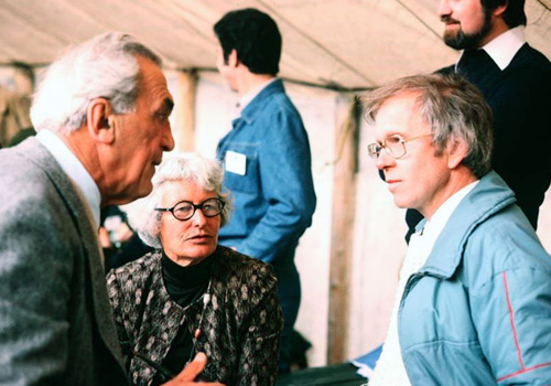 Robin Armstrong (right) talking to Felix Bloch and greeting one another.