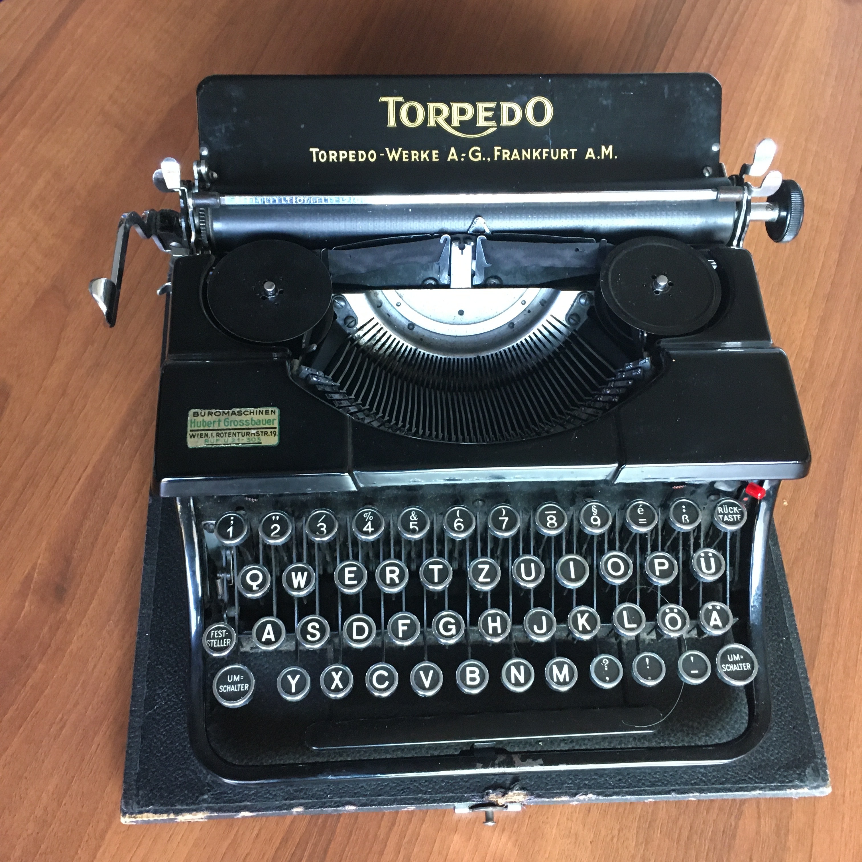 an old manual typewriter
