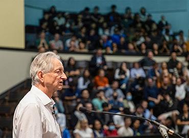 Geoffrey Hinton fields questions from scholars, students in CON HALL